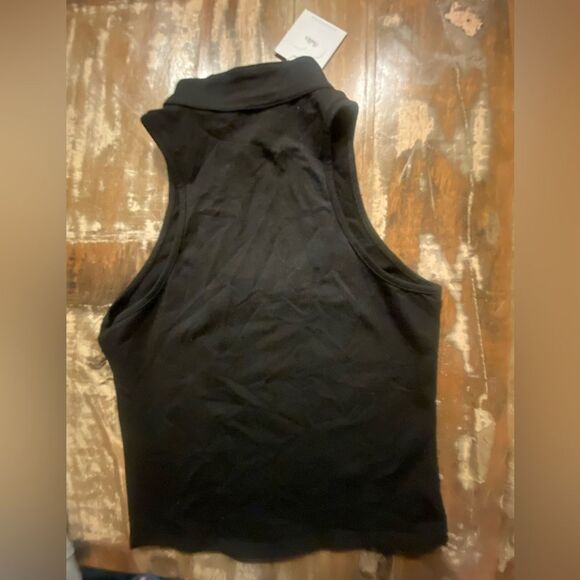 NWT Adika Black High-Neck cutout Tank Top Size Medium NEW - Picture 4 of 6